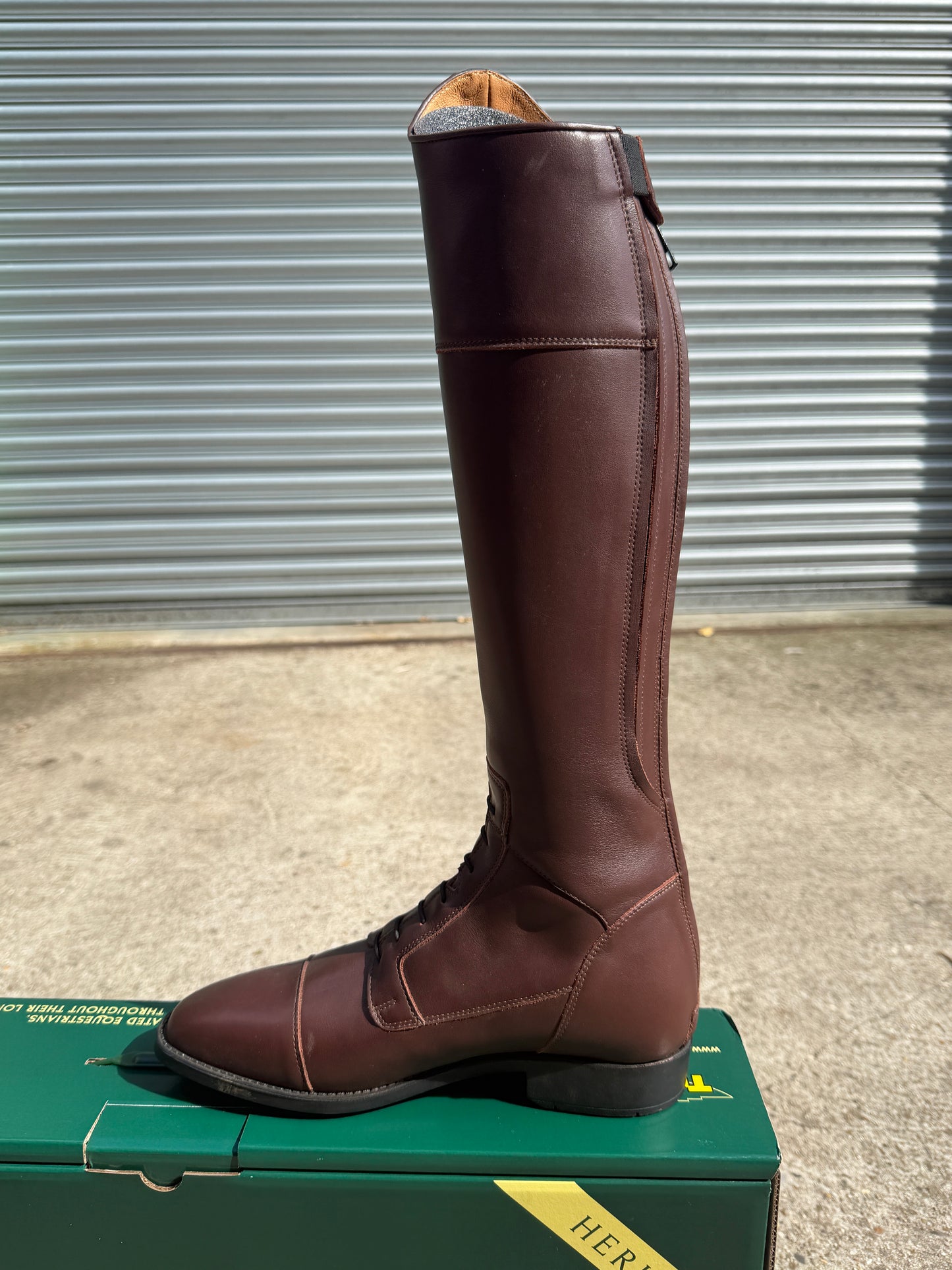 Brown Riding Boots Size 43/9 Samples
