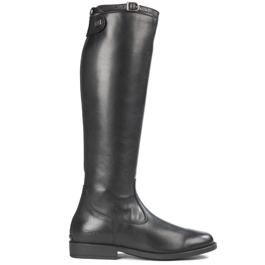 M2M Riding Boots, Showtime