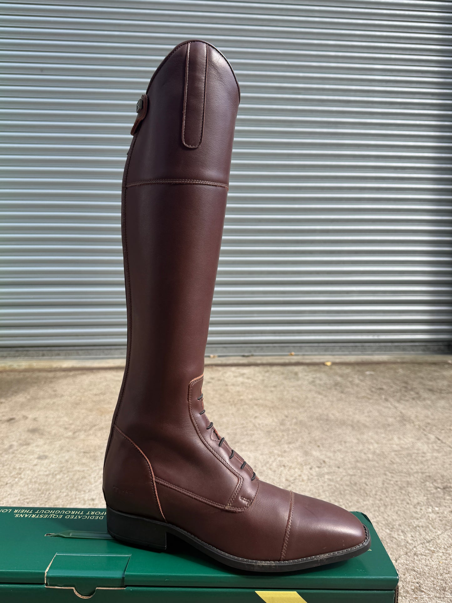 Brown Riding Boots Size 43/9 Samples
